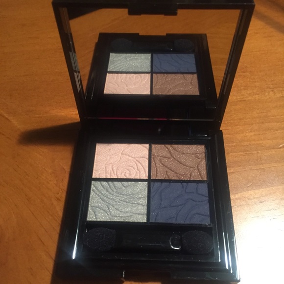Laura Geller First Bloom Eye Shadow Quad - Picture 2 of 5